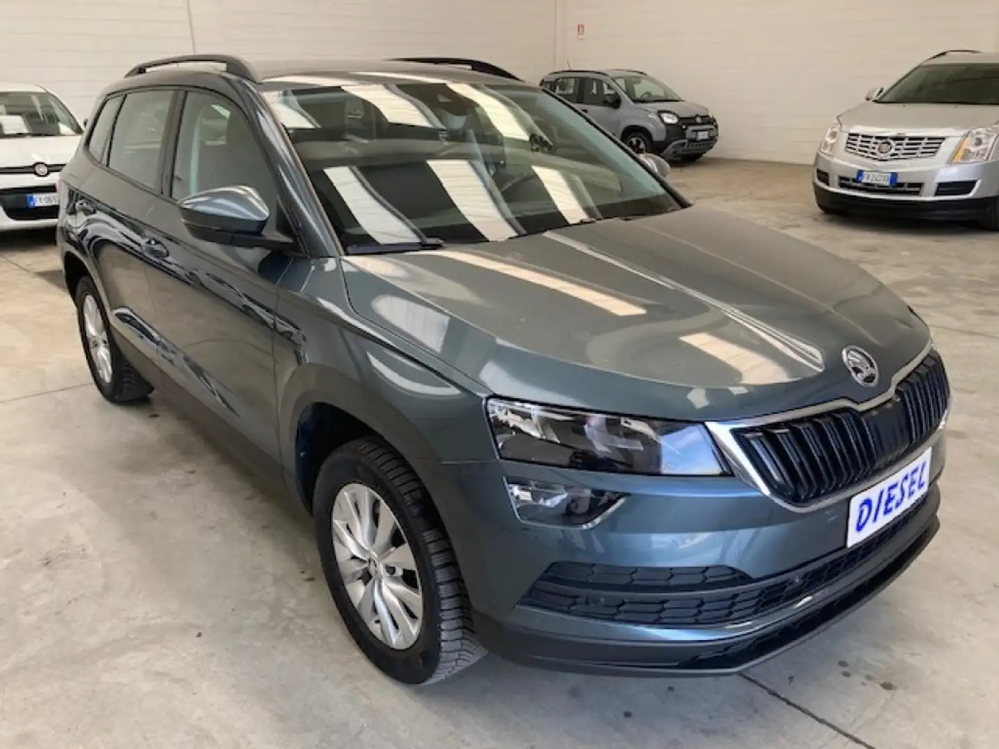 Skoda Karoq 1.6 TDI SCR Ambition Gris - 1
