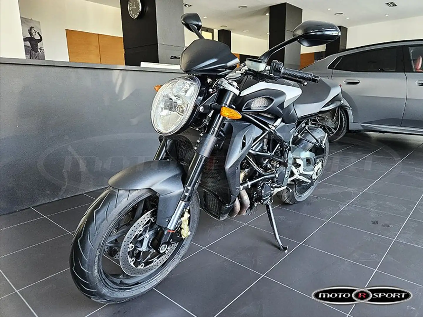 MV Agusta Brutale 920 Schwarz - 1