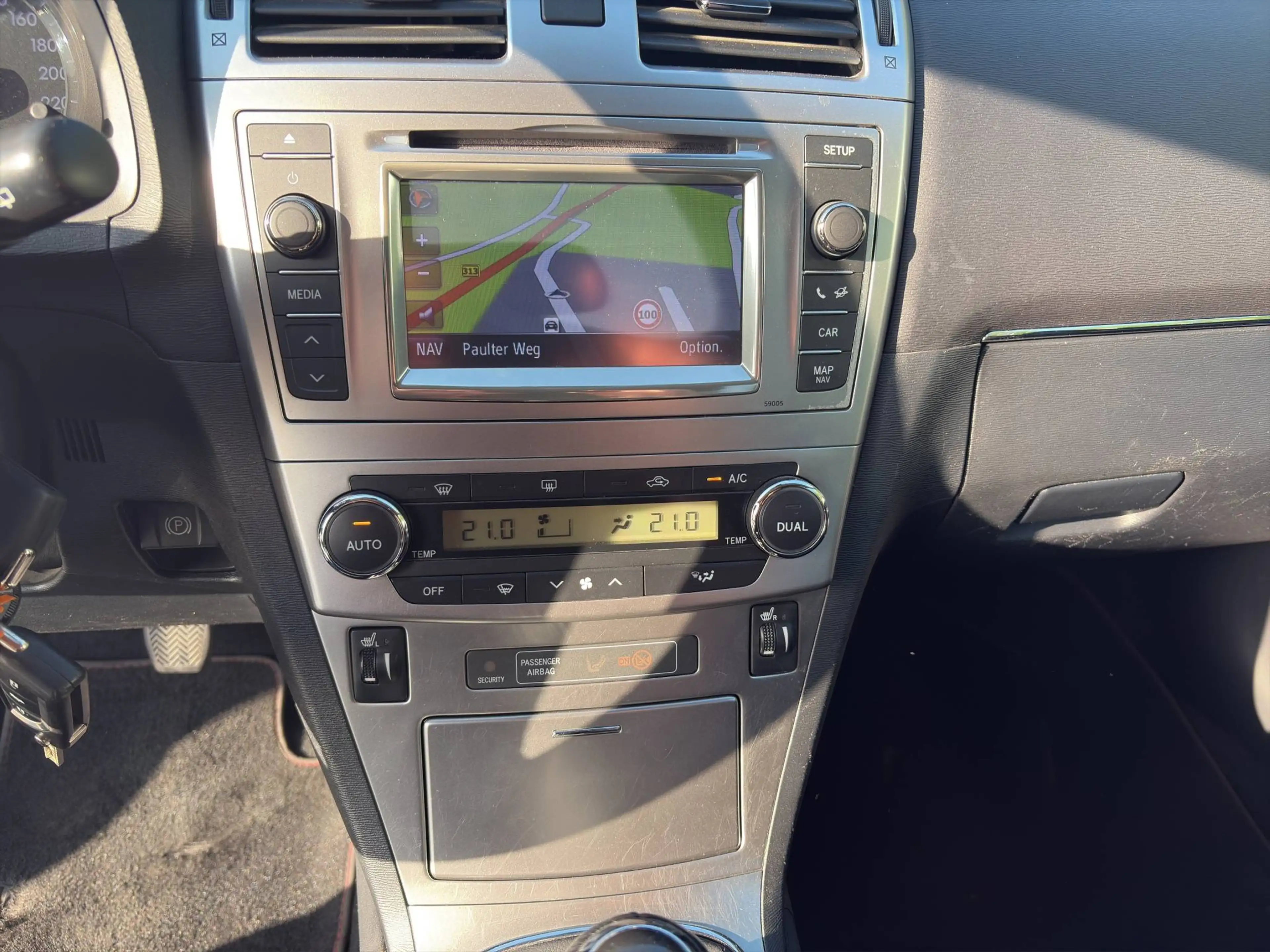 Toyota Avensis Edition — photo 10