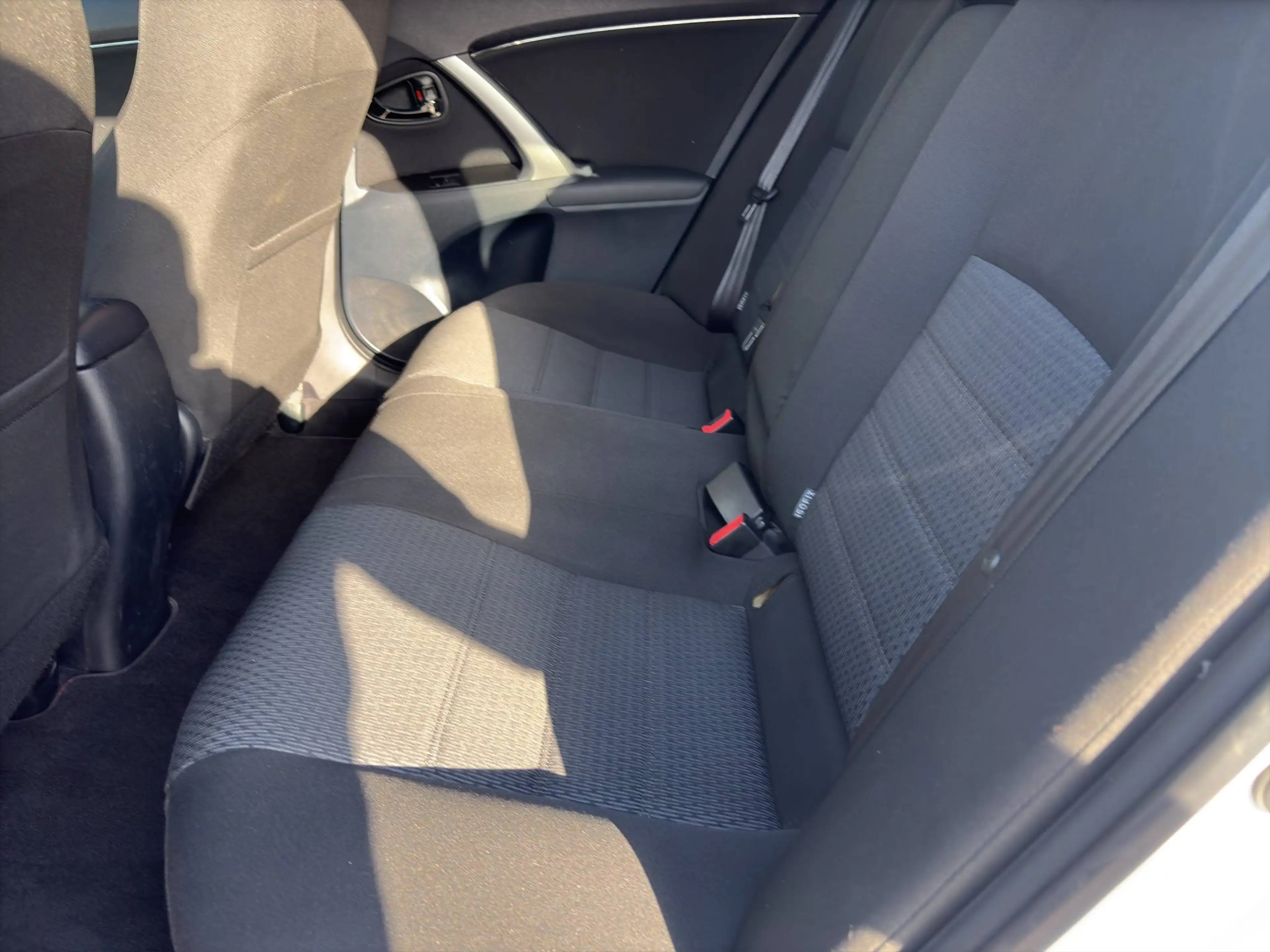 Toyota Avensis Edition — photo 12