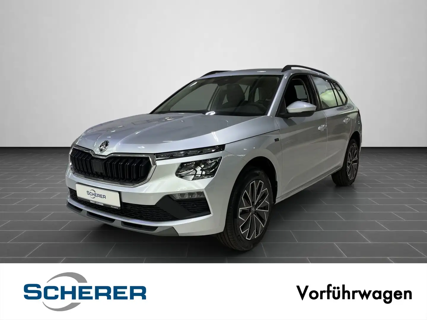 Skoda Kamiq Tour 1,0 TSI 85 kW 6-Gang-Schaltgetriebe Silber - 1
