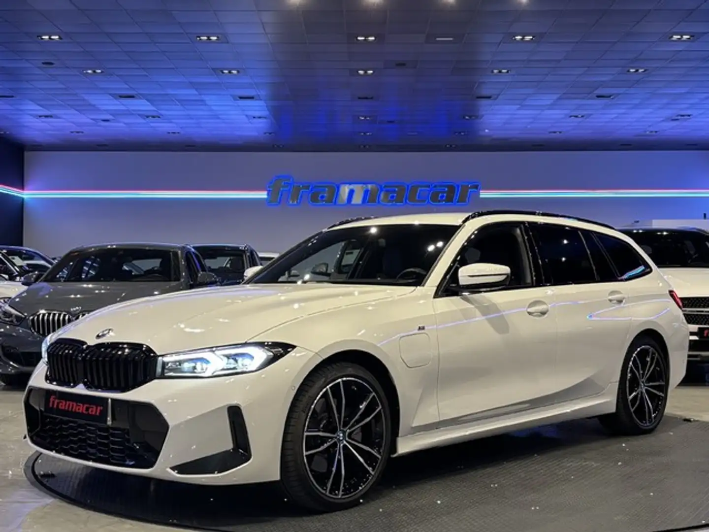 BMW 330 330e xDrive Touring Blanco - 1