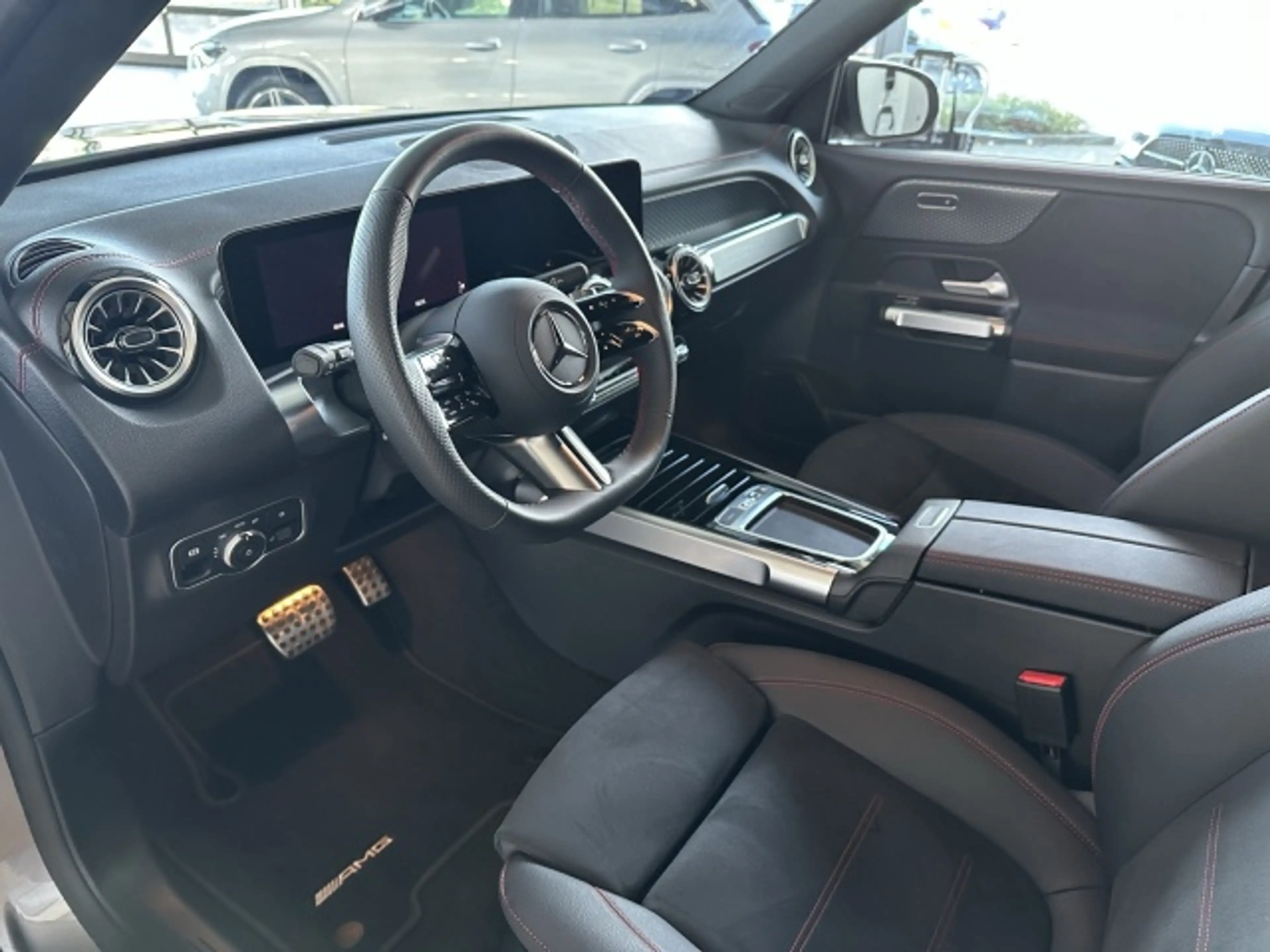 Mercedes-Benz EQB 250 EQB 250+ AMG DISTRONIC+360°KAMERA+HANDS-FREE LED — photo 14