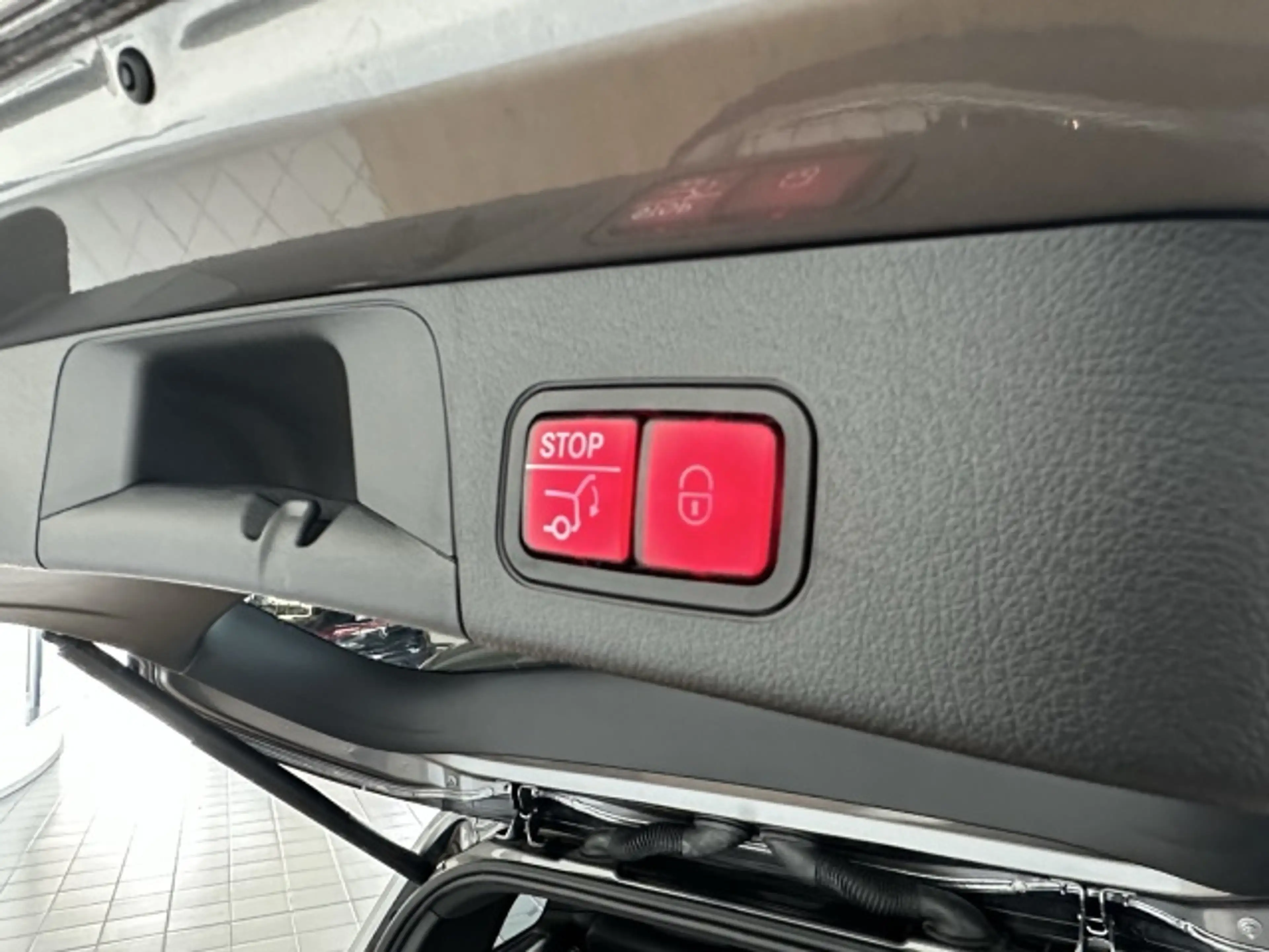 Mercedes-Benz EQB 250 EQB 250+ AMG DISTRONIC+360°KAMERA+HANDS-FREE LED — photo 12