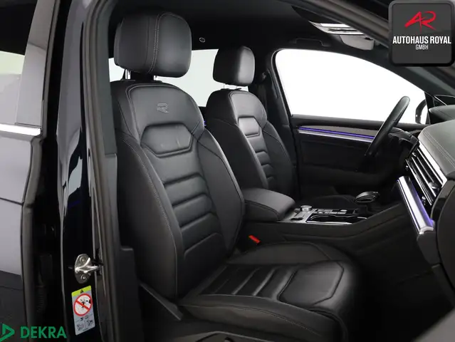 Volkswagen Touareg view 12