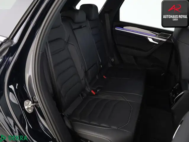 Volkswagen Touareg view 13