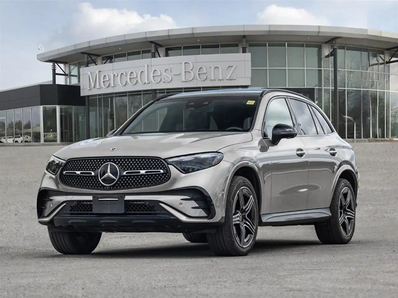 2023 Mercedes-Benz GLC