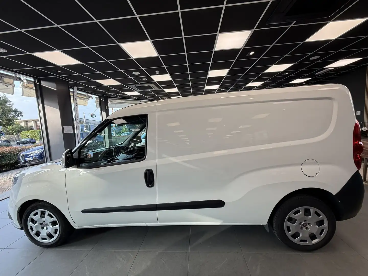 Fiat Doblo Doblò 1.6 MJT 105CV Pianale Cabinato Maxi Easy Blanco - 2