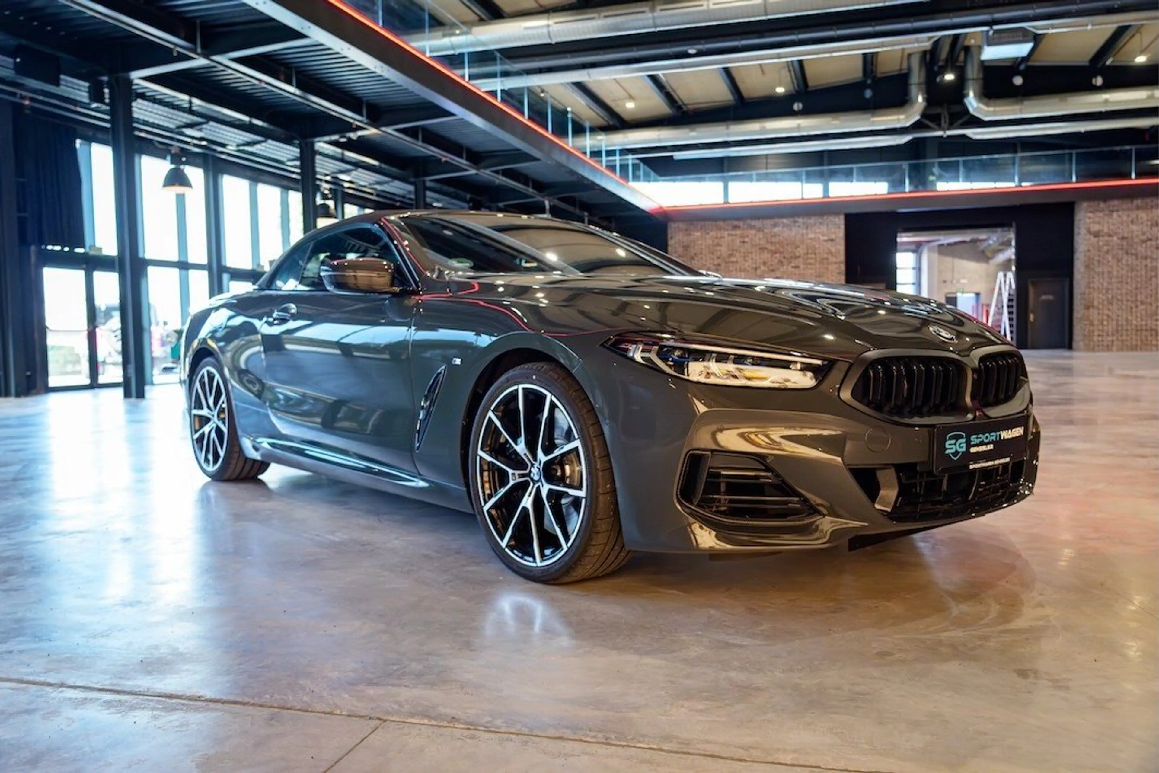 BMW 840 i xDrive Cabrio - B&W Laser Individual — photo 3