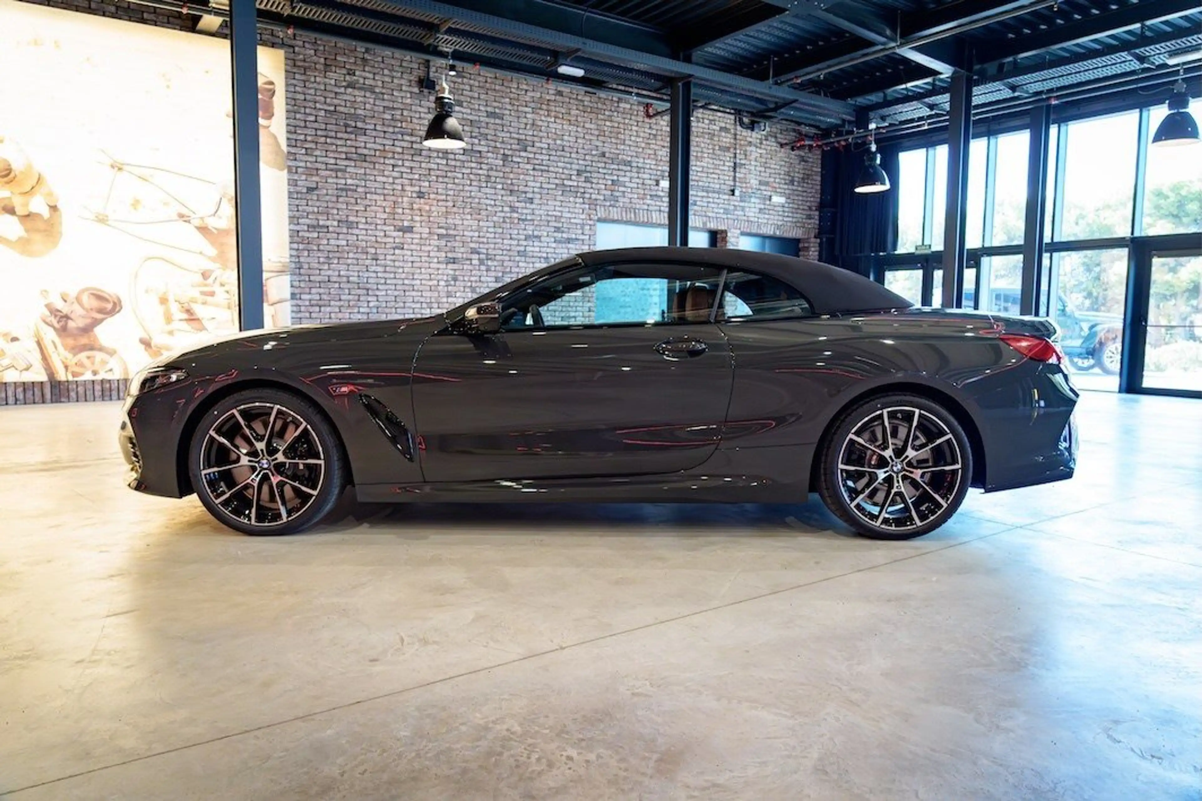 BMW 840 i xDrive Cabrio - B&W Laser Individual — photo 9