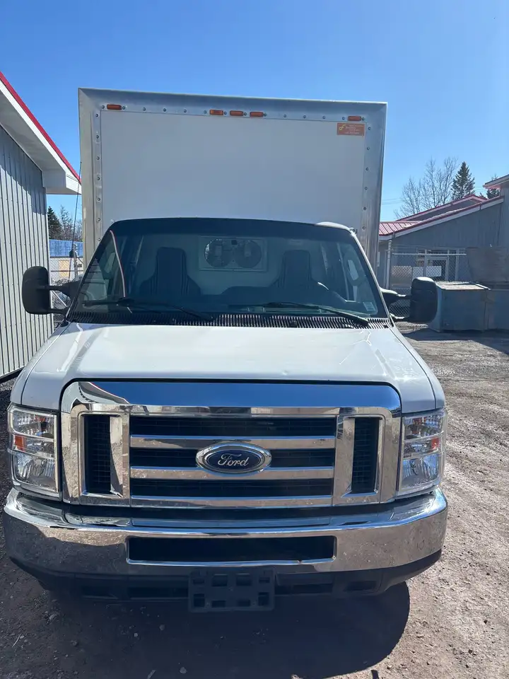 2019 Ford E-Series Cutaway