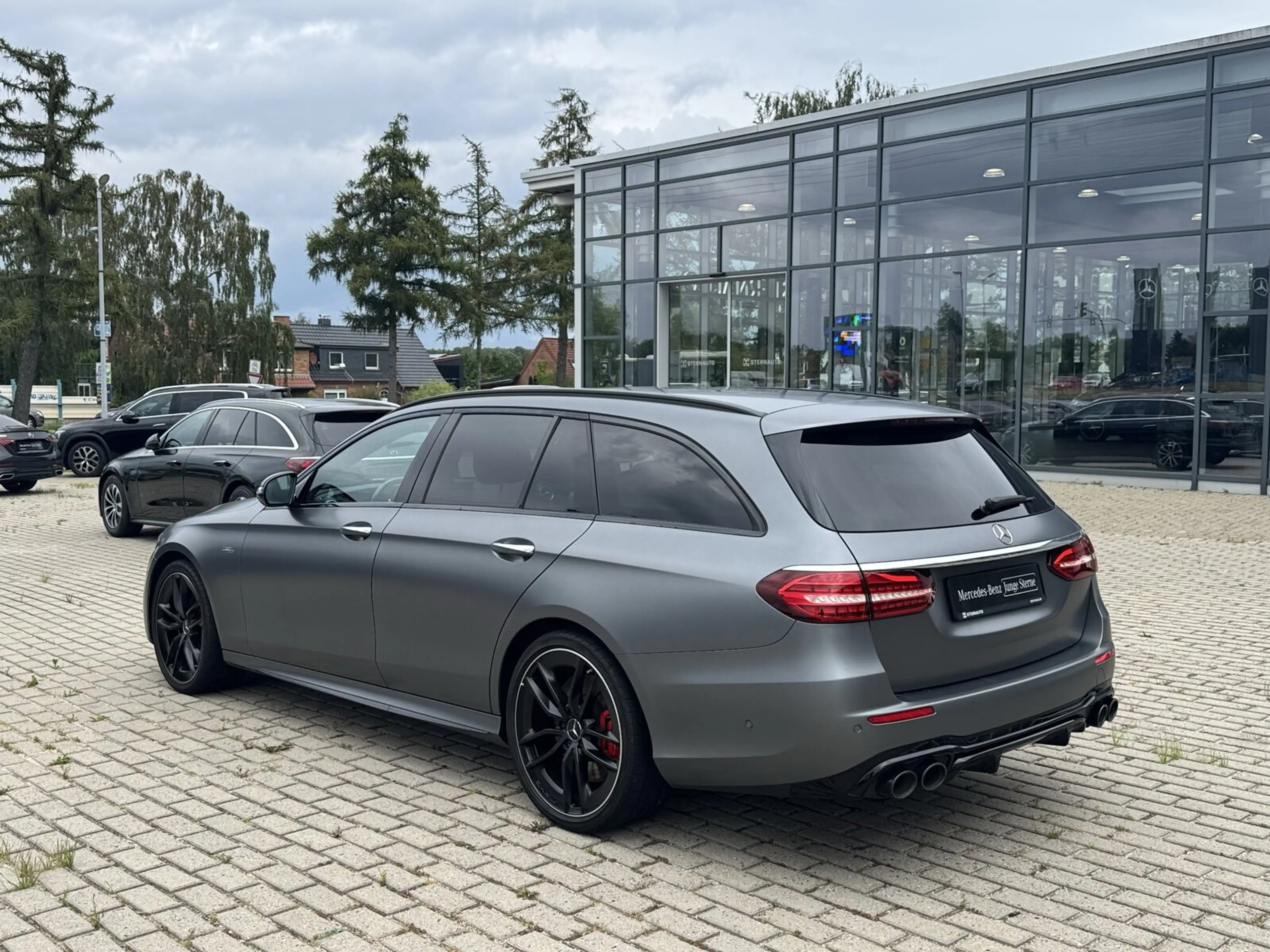 Mercedes-Benz E 53 AMG E 53 4M T Distr Standh 360 LED Dyn PLus Night Navi — photo 6