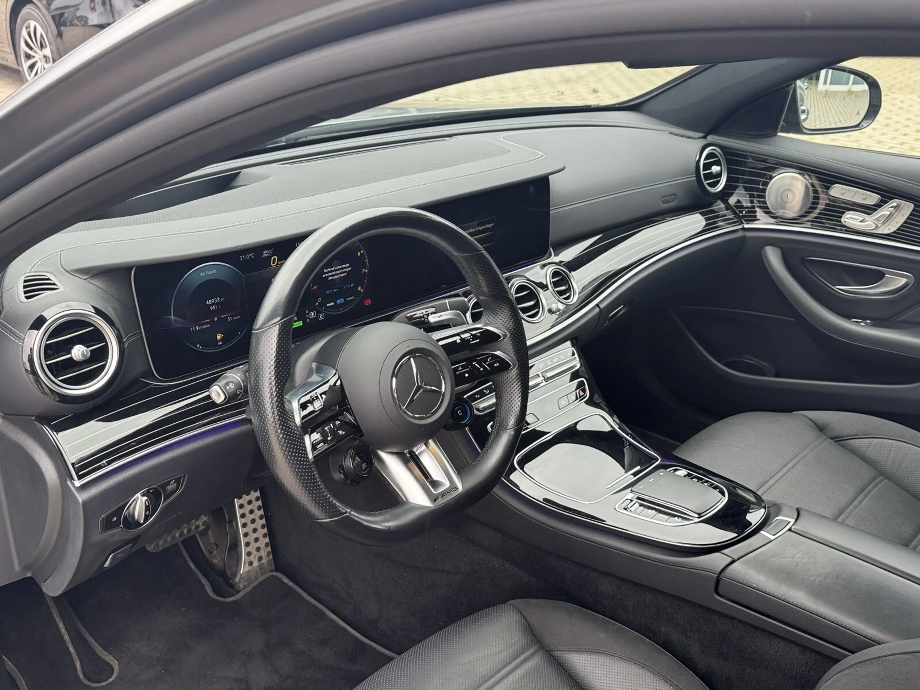 Mercedes-Benz E 53 AMG E 53 4M T Distr Standh 360 LED Dyn PLus Night Navi — photo 9