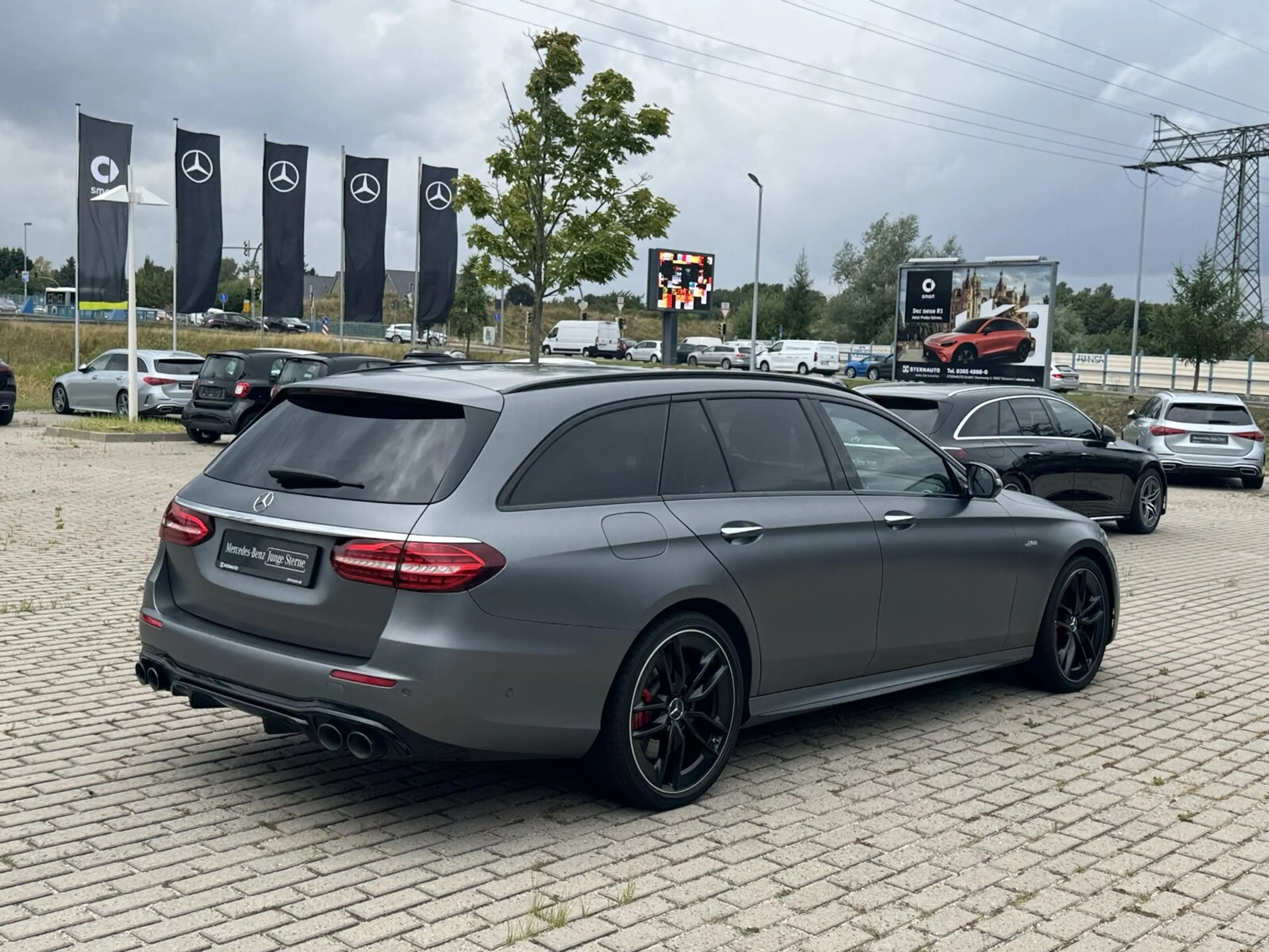 Mercedes-Benz E 53 AMG E 53 4M T Distr Standh 360 LED Dyn PLus Night Navi — photo 4