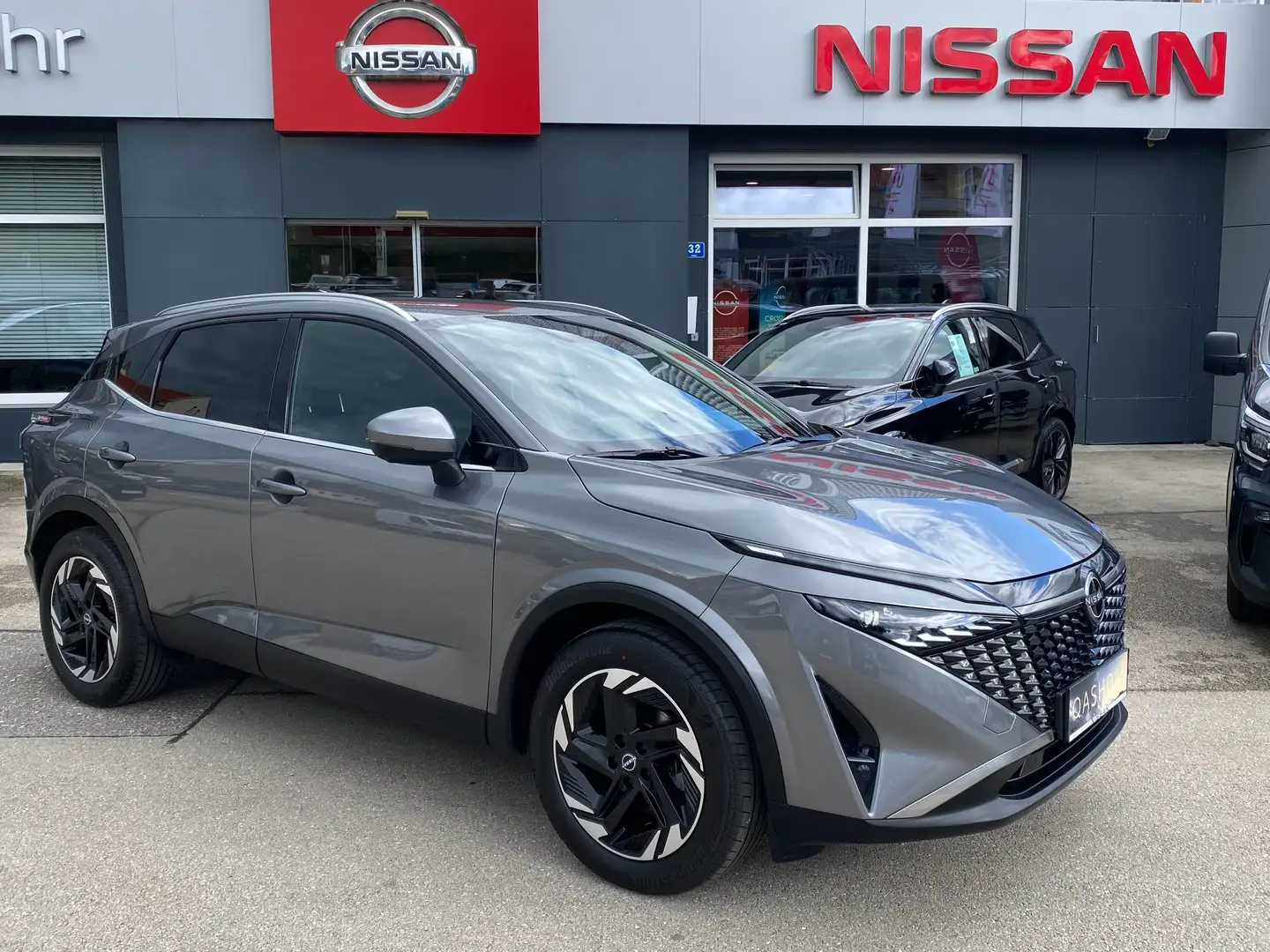 Nissan Qashqai Qashqai 1,3 DIG-T MHEV 4x4 N-Connecta Xtronic Grau - 1
