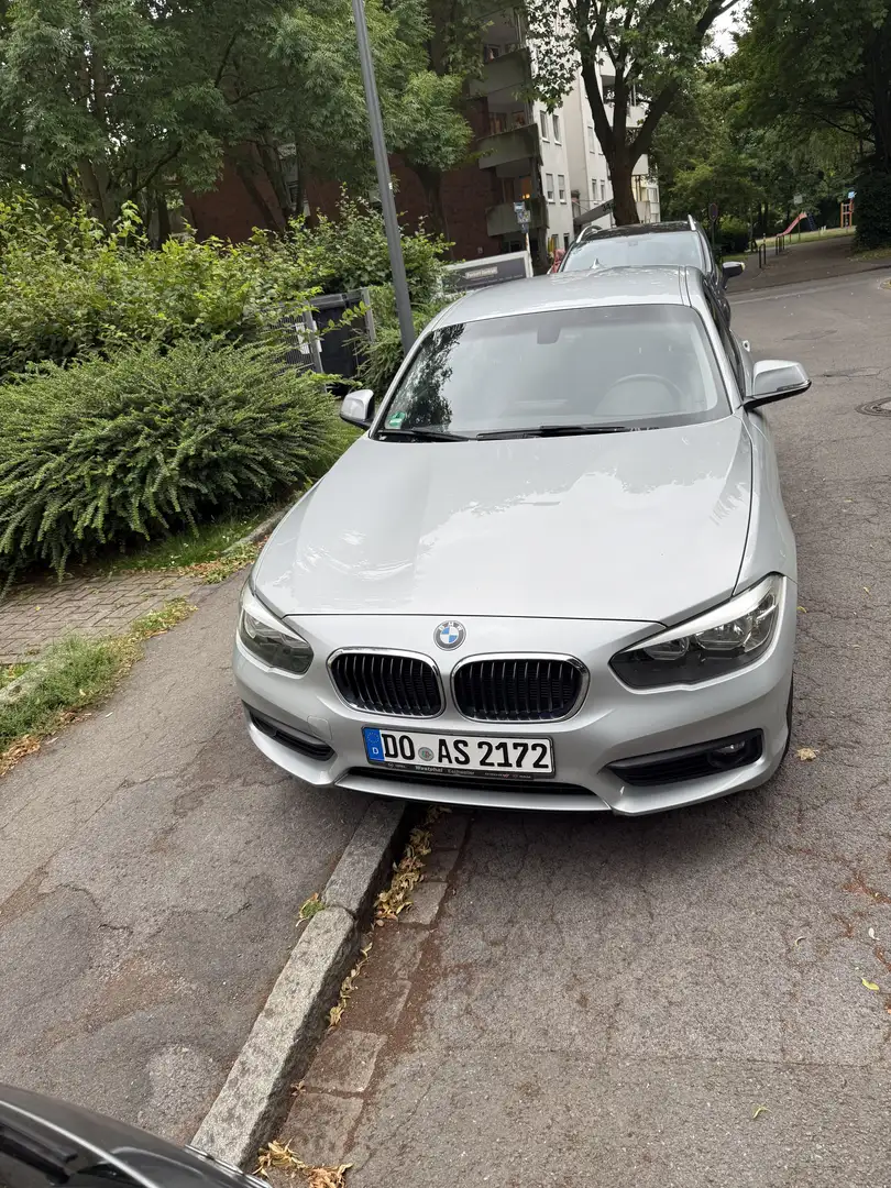 BMW 114 114d Sport Line - 1