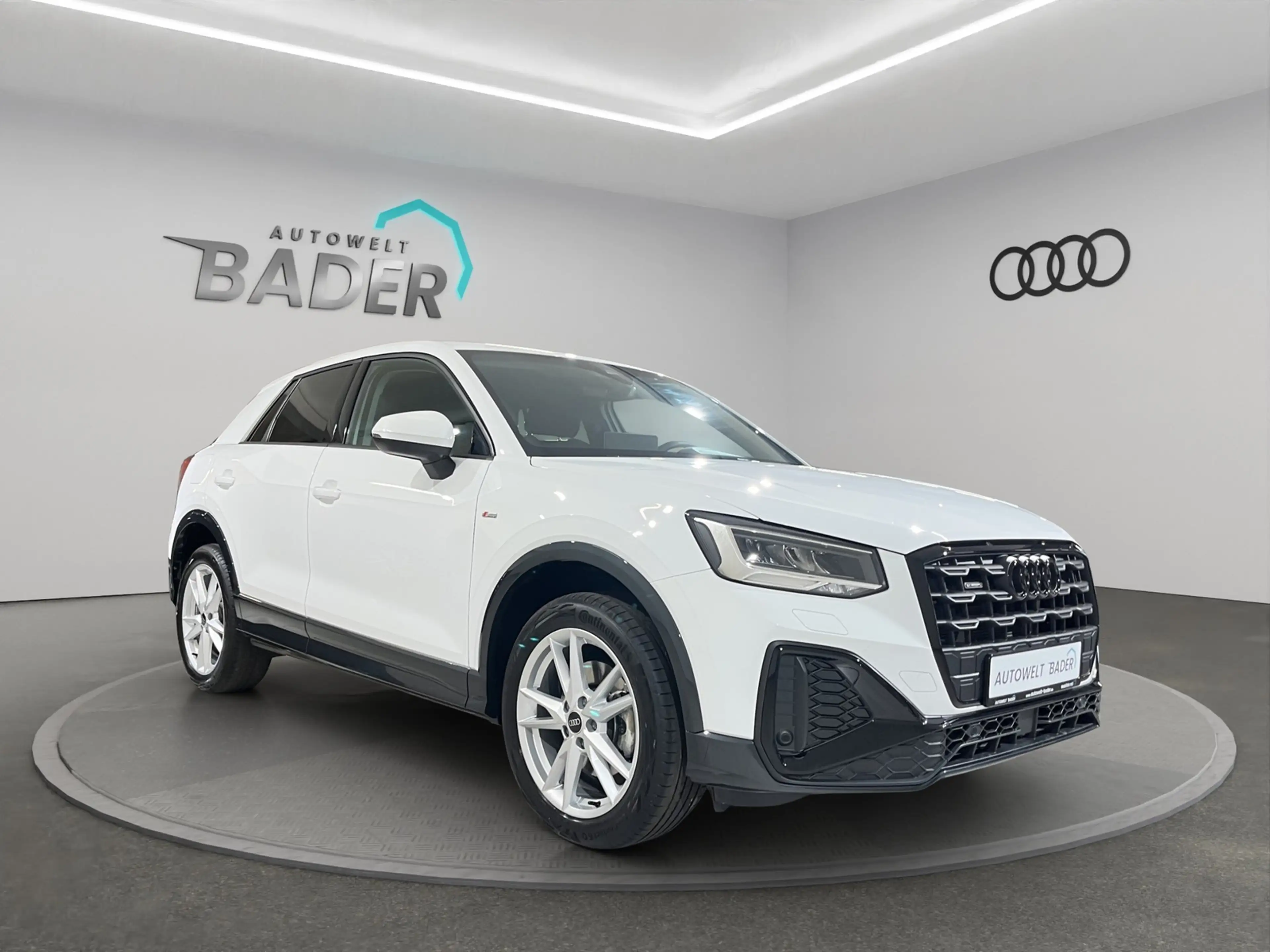 Audi Q2 2.0TDI quattro S Line AmbL MultiCam LED — photo 8