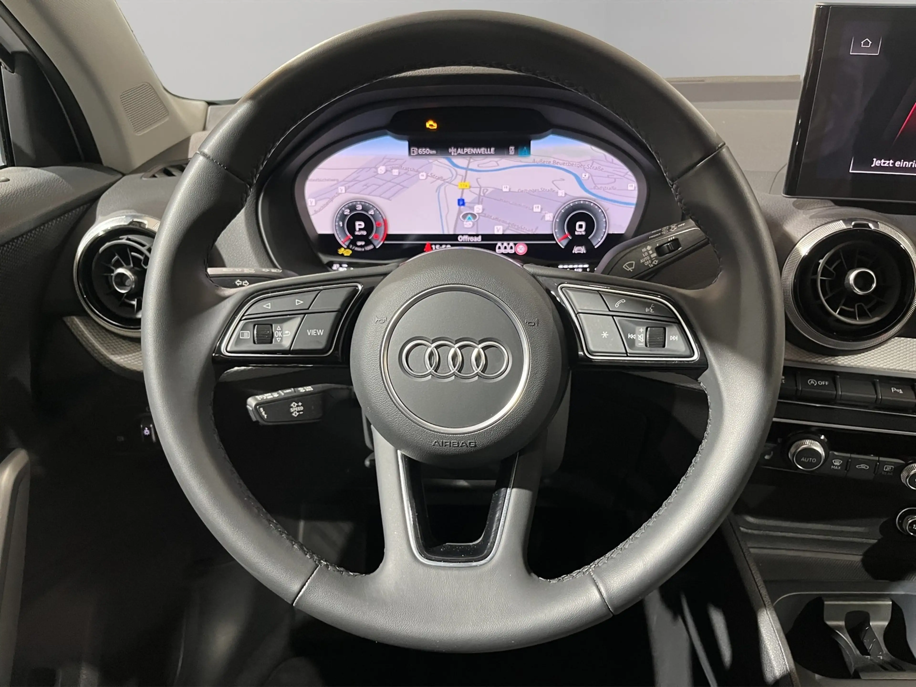 Audi Q2 2.0TDI quattro S Line AmbL MultiCam LED — photo 10