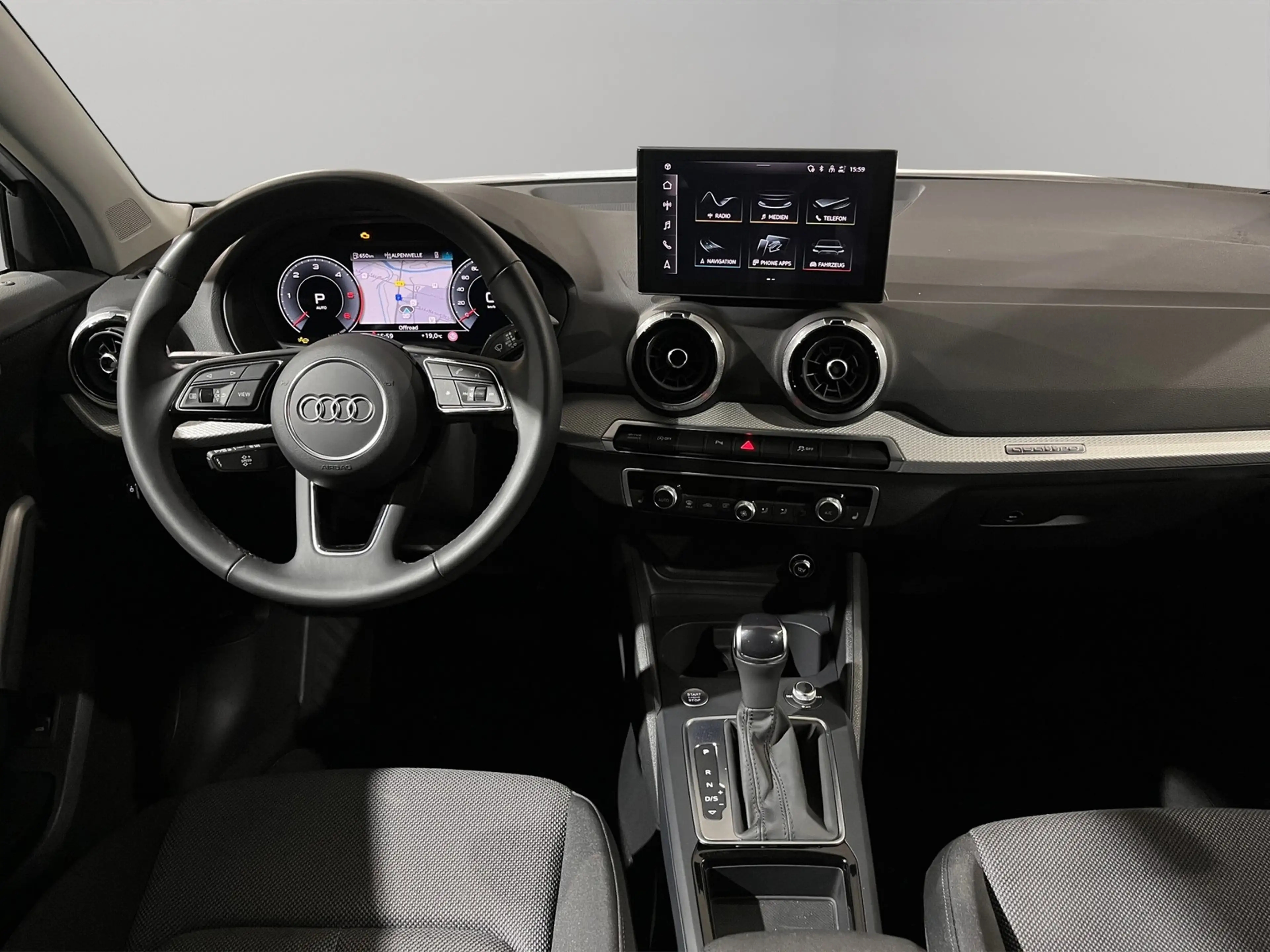 Audi Q2 2.0TDI quattro S Line AmbL MultiCam LED — photo 14