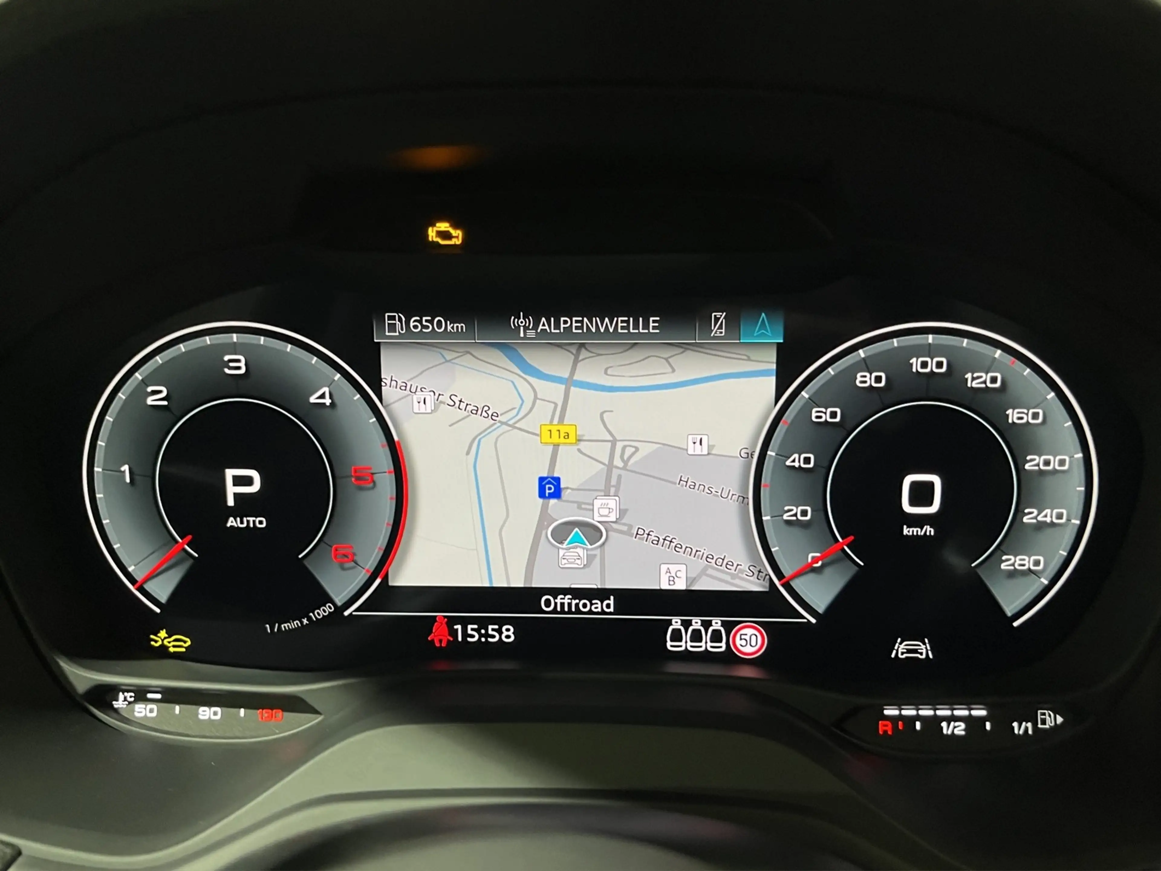 Audi Q2 2.0TDI quattro S Line AmbL MultiCam LED — photo 11