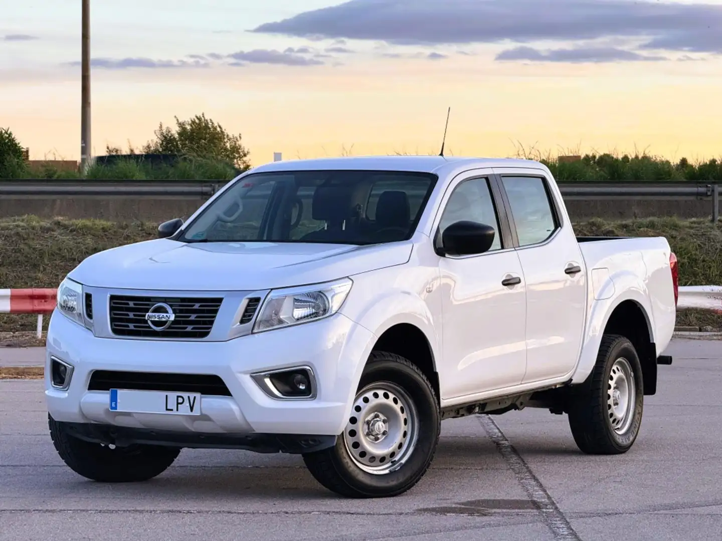 Nissan Navara 2.3dCi Doble Cabina Acenta Blanc - 1