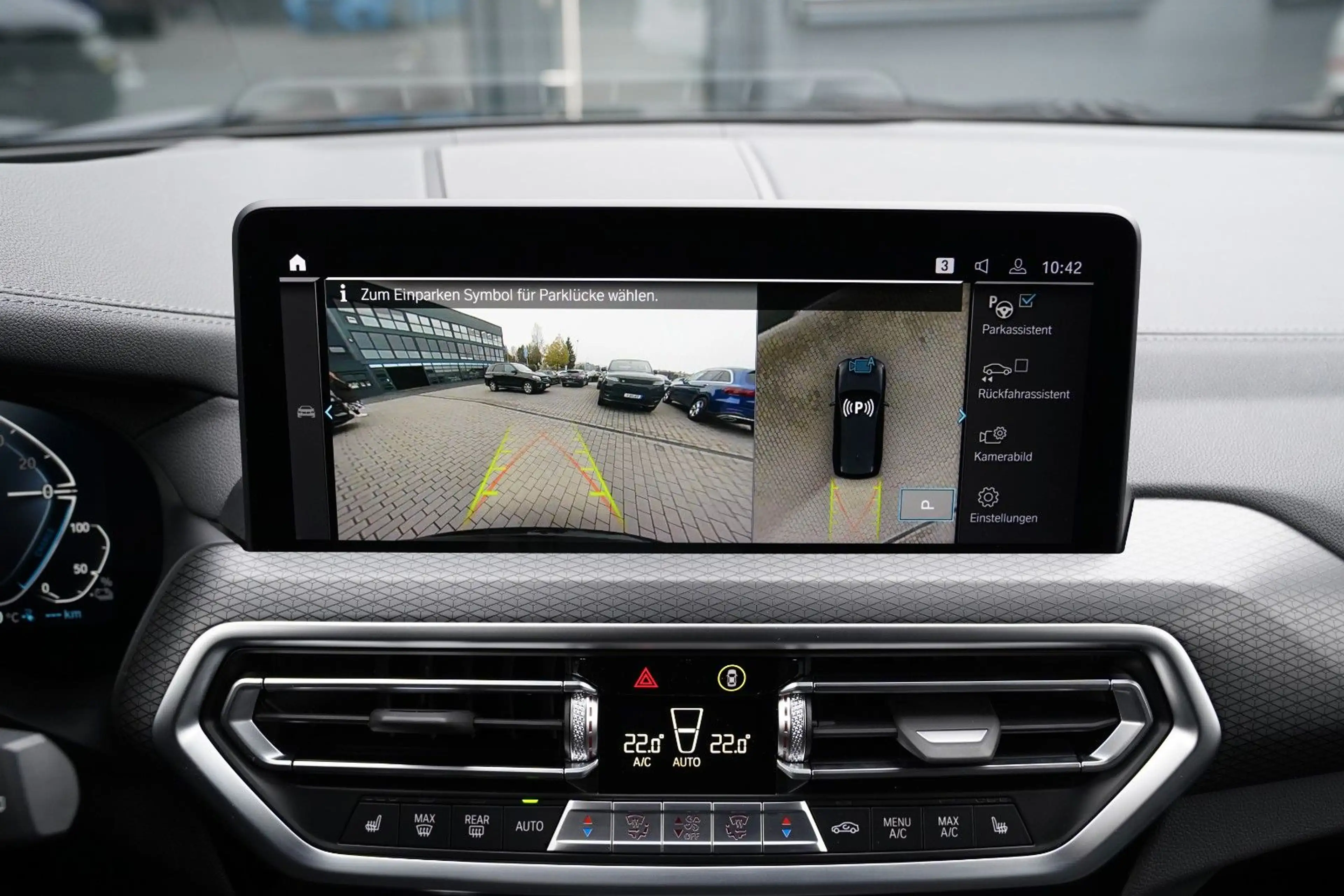 BMW X3 xDr 30e M Sport-LCProf-Laser-360-HuD-HiFi — photo 13