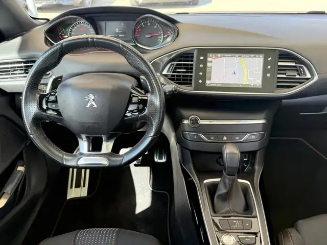 Peugeot 308 view 10