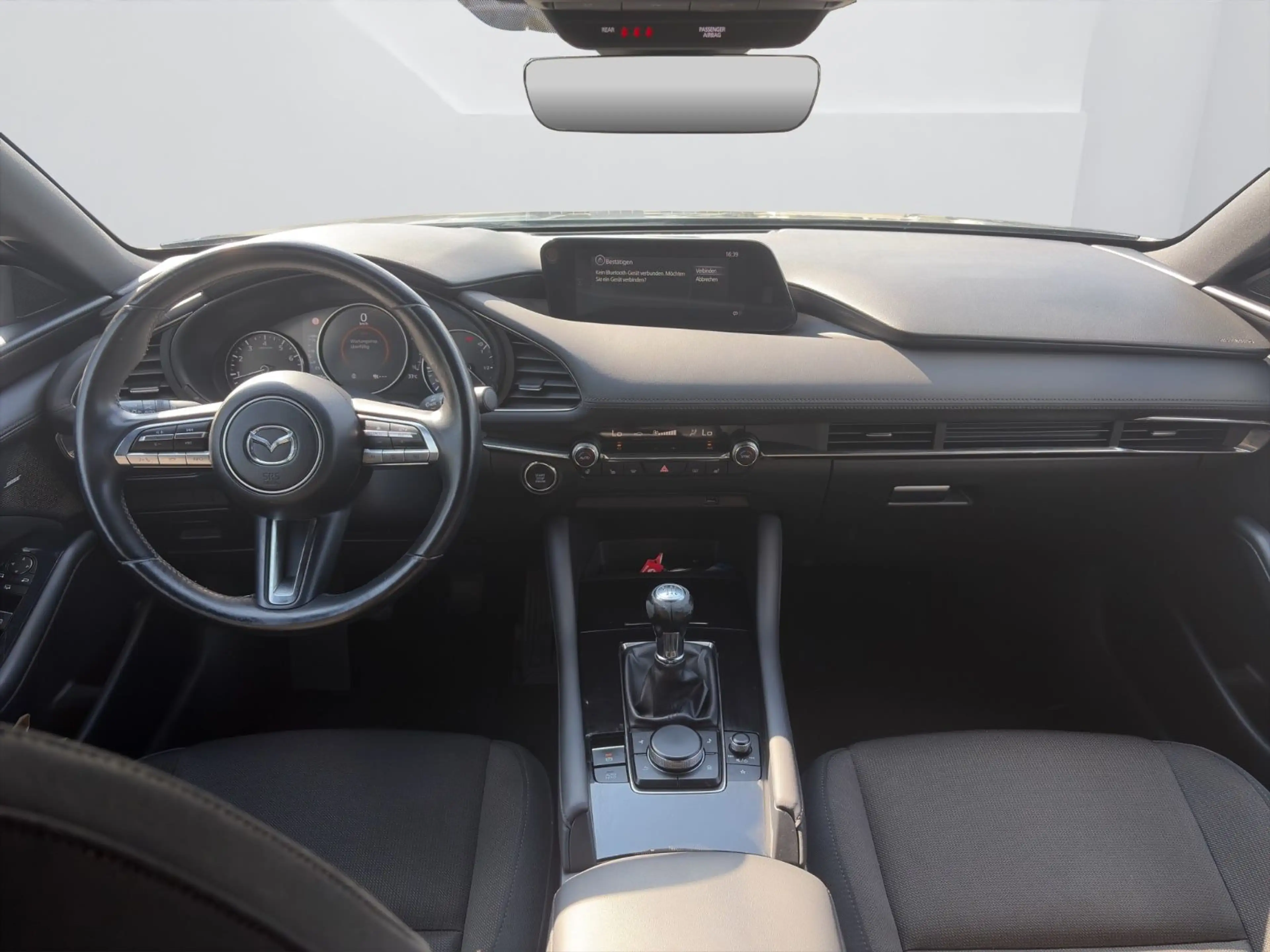 Mazda 3 Selection*I-Activesense*Design*tieferge.*Bose* — photo 14