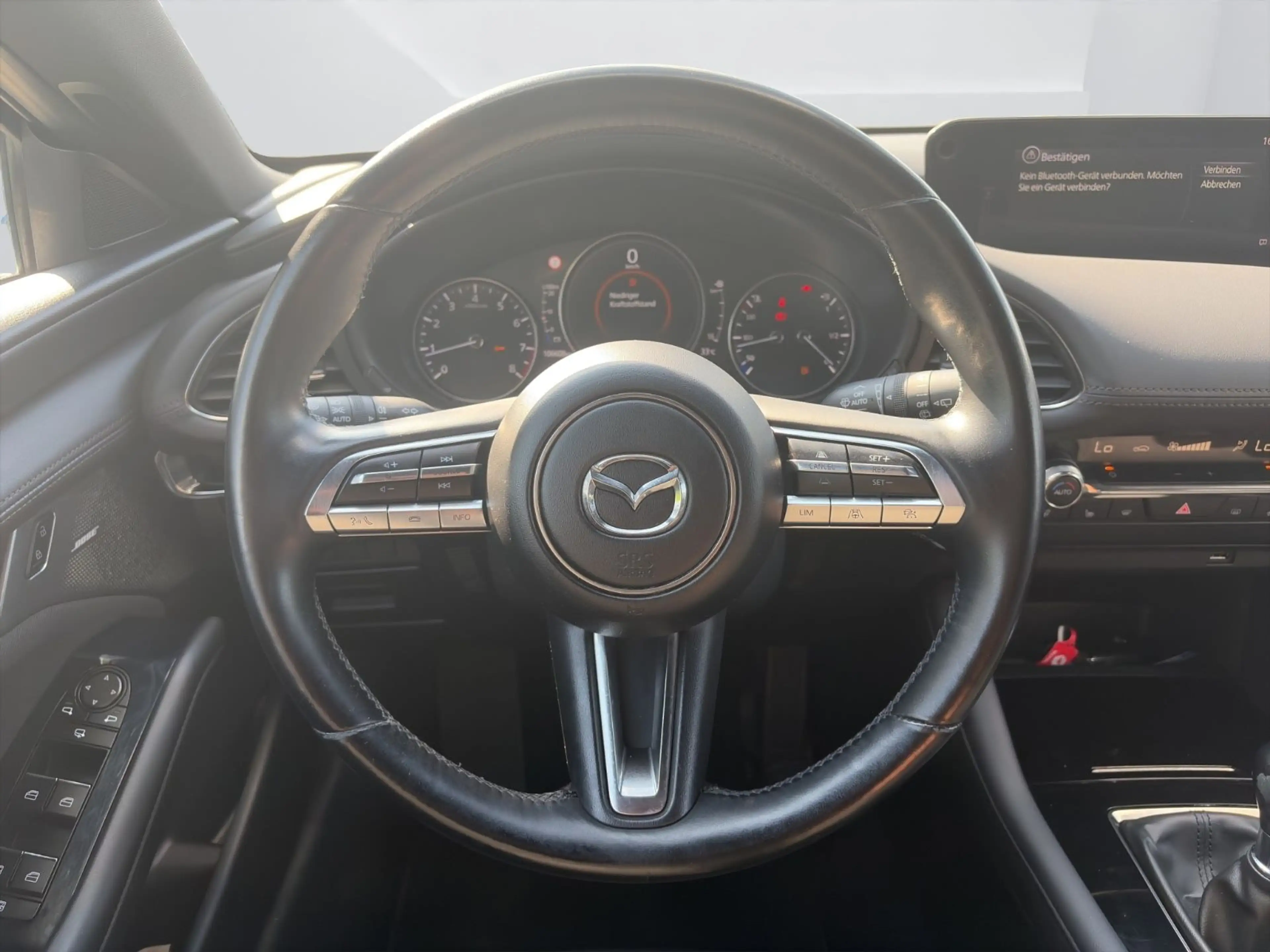 Mazda 3 Selection*I-Activesense*Design*tieferge.*Bose* — photo 13