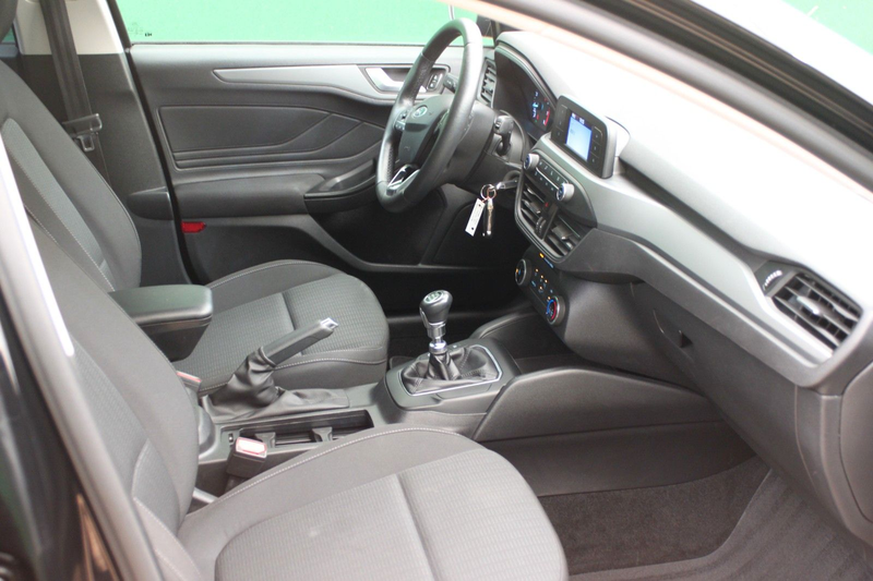 Ford Focus Turnier 1.0/ PDC/ Klima/ AHK/ nur 59 tkm — photo 14
