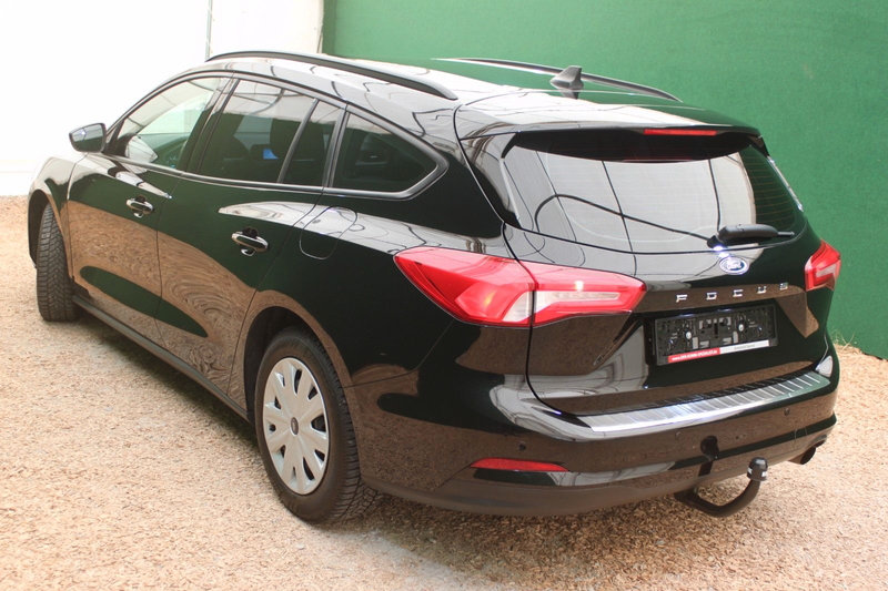 Ford Focus Turnier 1.0/ PDC/ Klima/ AHK/ nur 59 tkm — photo 4