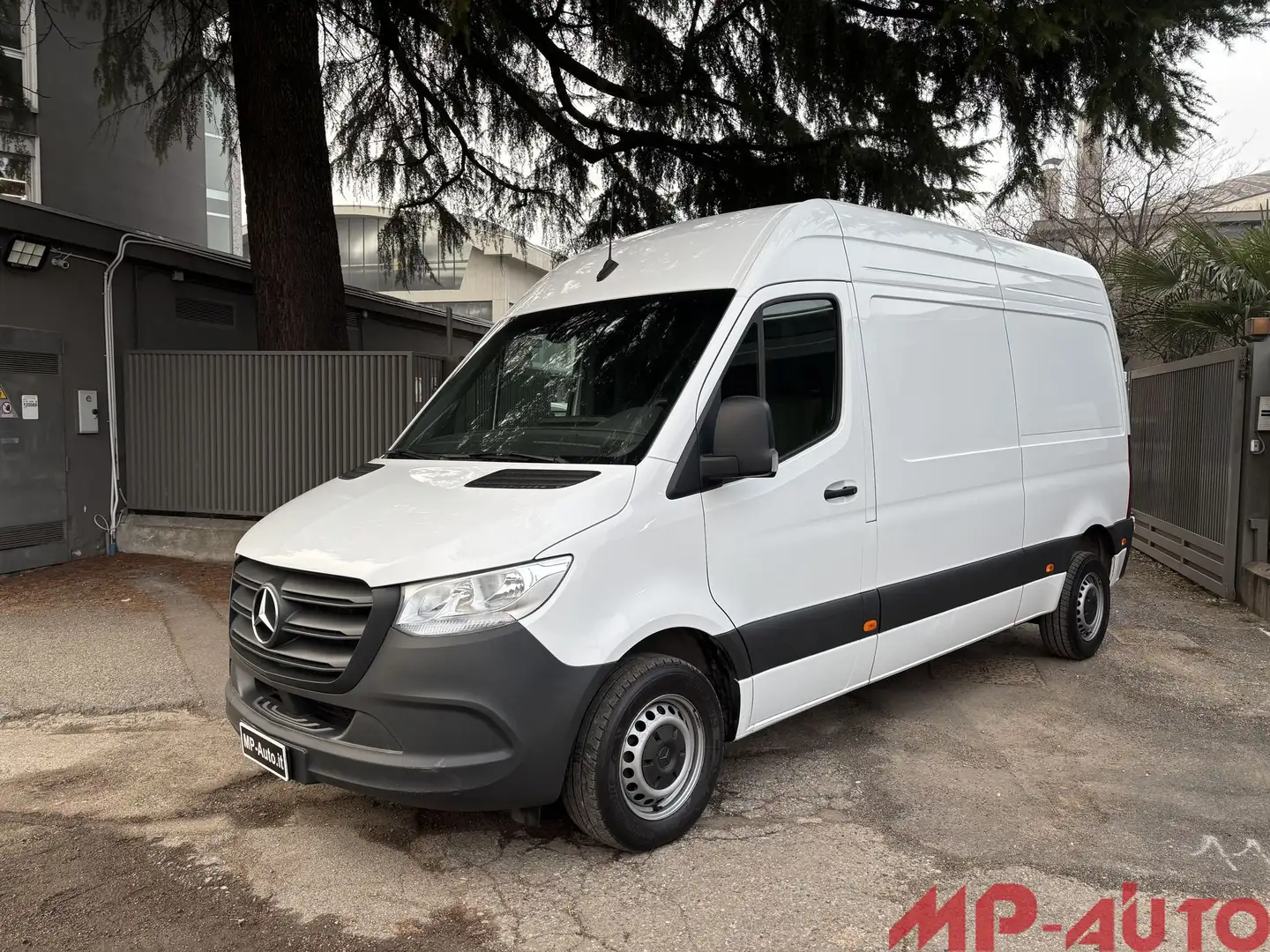 Mercedes-Benz Sprinter Sprinter F39/35 311 CDI FWD TA Furgone Weiß - 2