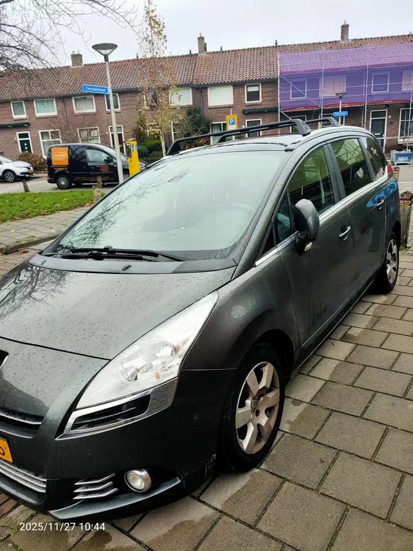 Peugeot 5008 120 VTi Active - 1