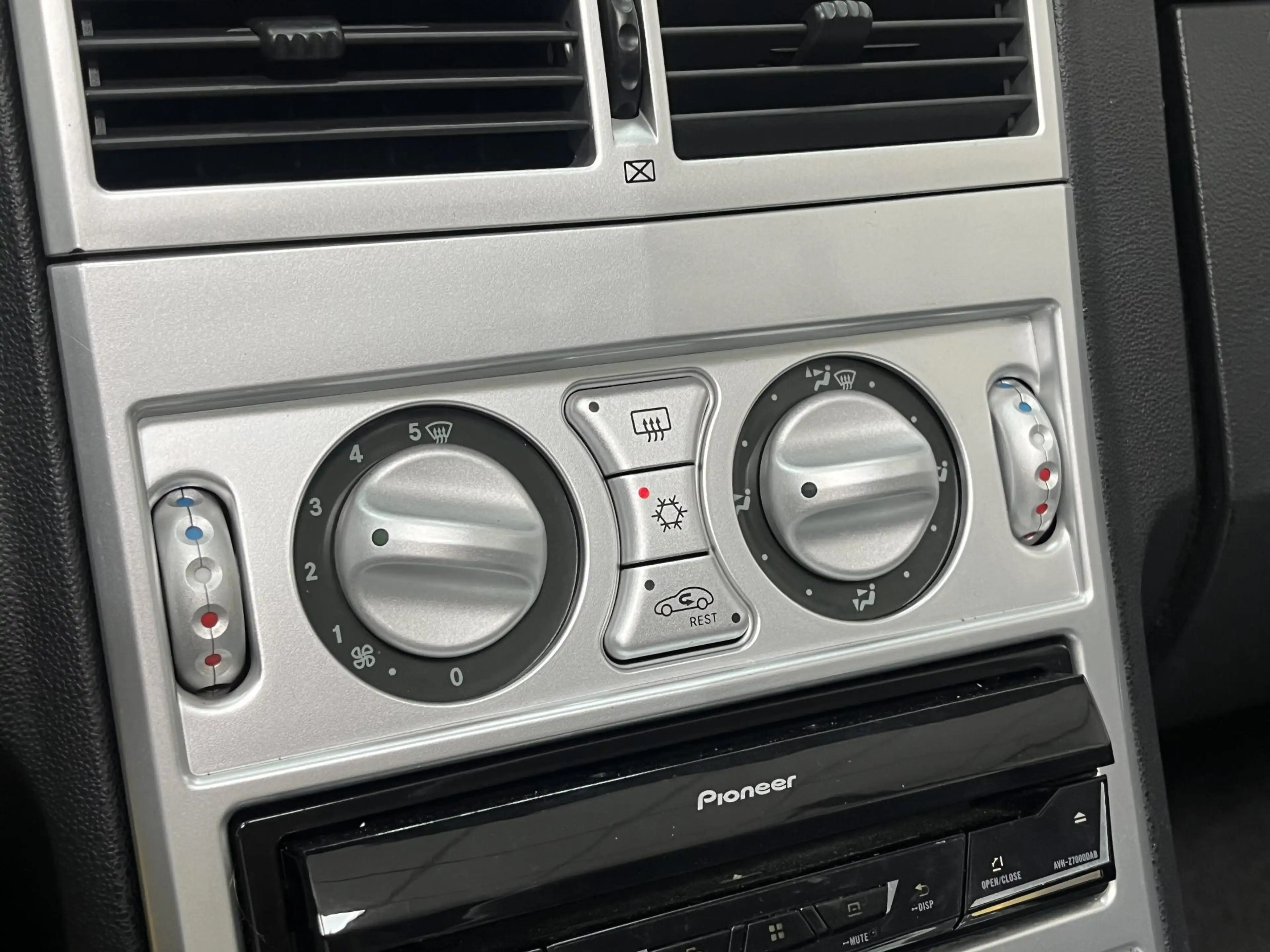 Chrysler Crossfire Cabrio 3.2 V6*HANDBAK*CRUISE*AIRCO*TEL*STOELVERW*N — photo 12