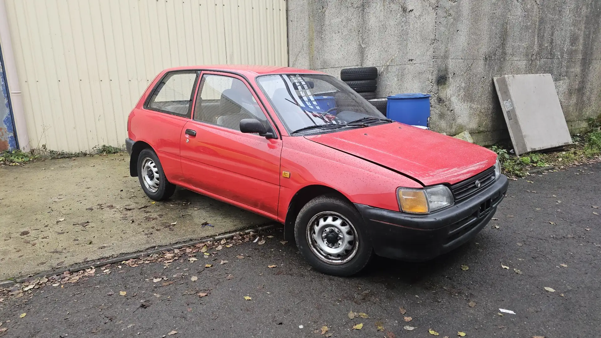 Toyota Starlet 1.0 e - 1
