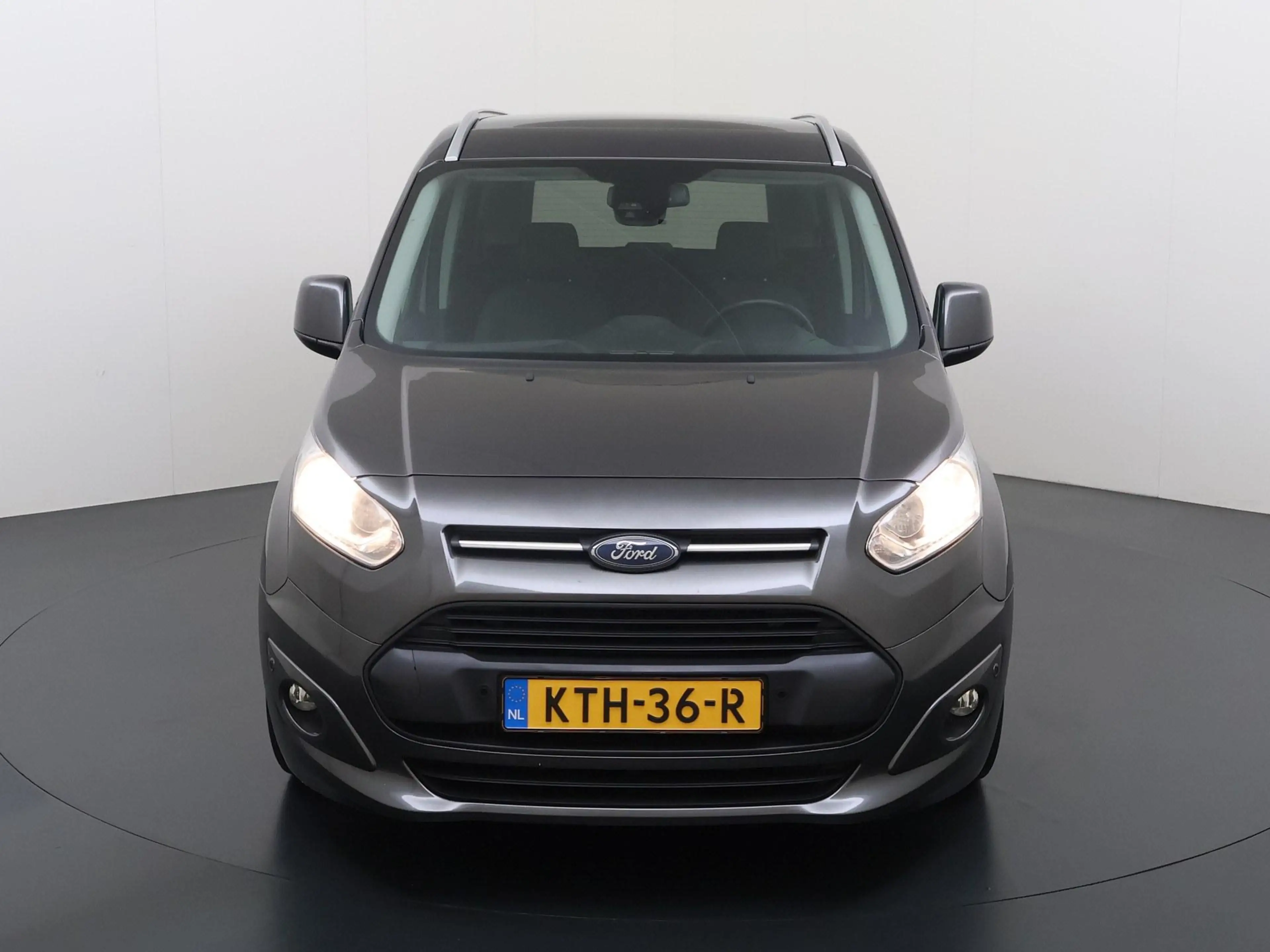 Ford Tourneo Connect 1.0 EcoBoost Titanium — photo 7