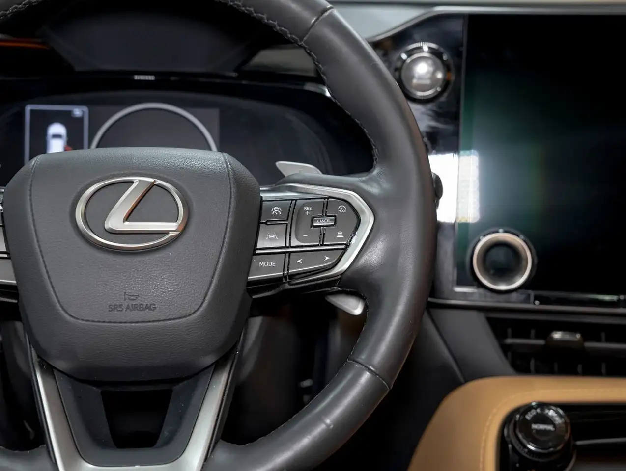 Lexus NX снимка Lexus NX