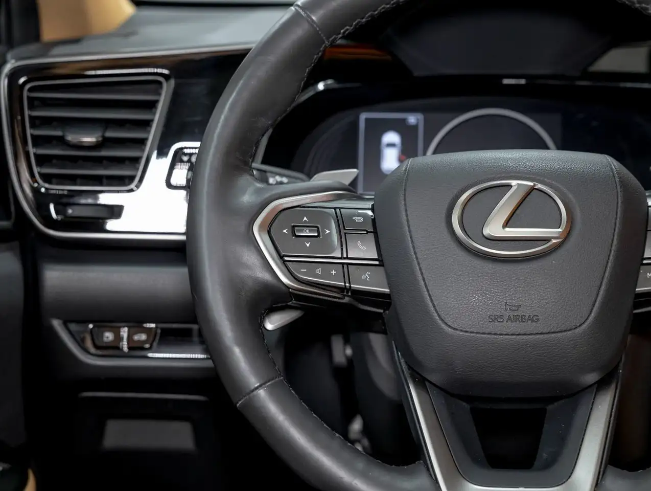 Lexus NX снимка Lexus NX