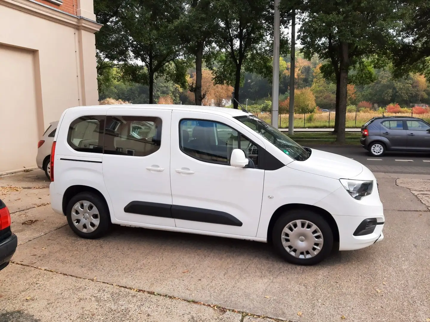 Opel Combo Life 5-S. Klima 2xSchiebetür TÜV+Insp. NEU Weiß - 2