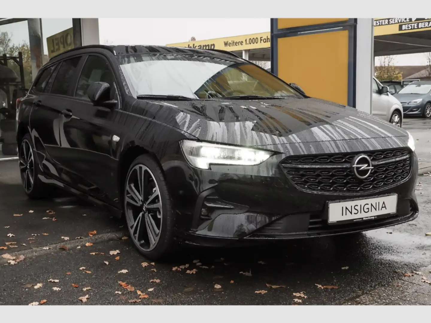 Opel Insignia B Sports Tourer Ultimate 2.0 D KlimaSitz MassageSi Černá - 2