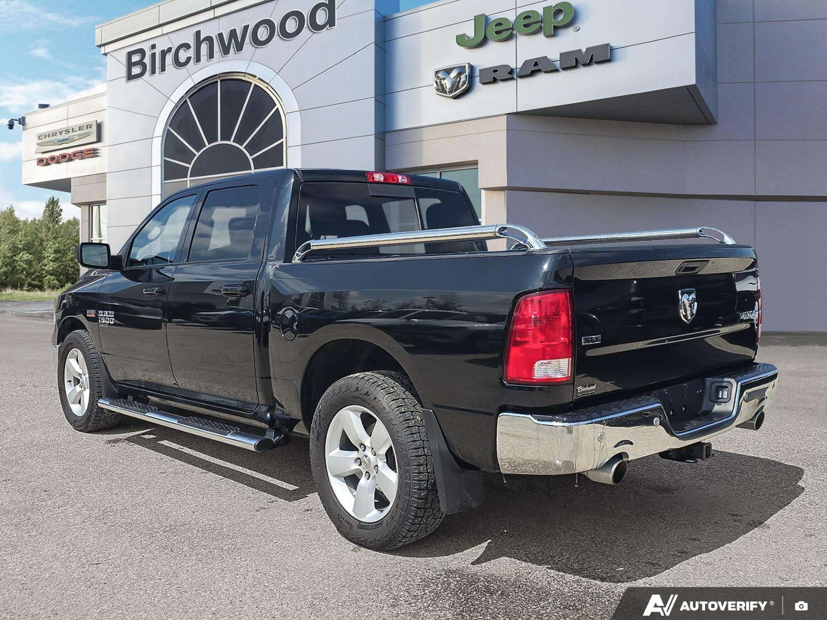 2022 RAM 1500 SLT | 5.7L HEMI | Heated Seats | Remote Start | NA — снимка 1