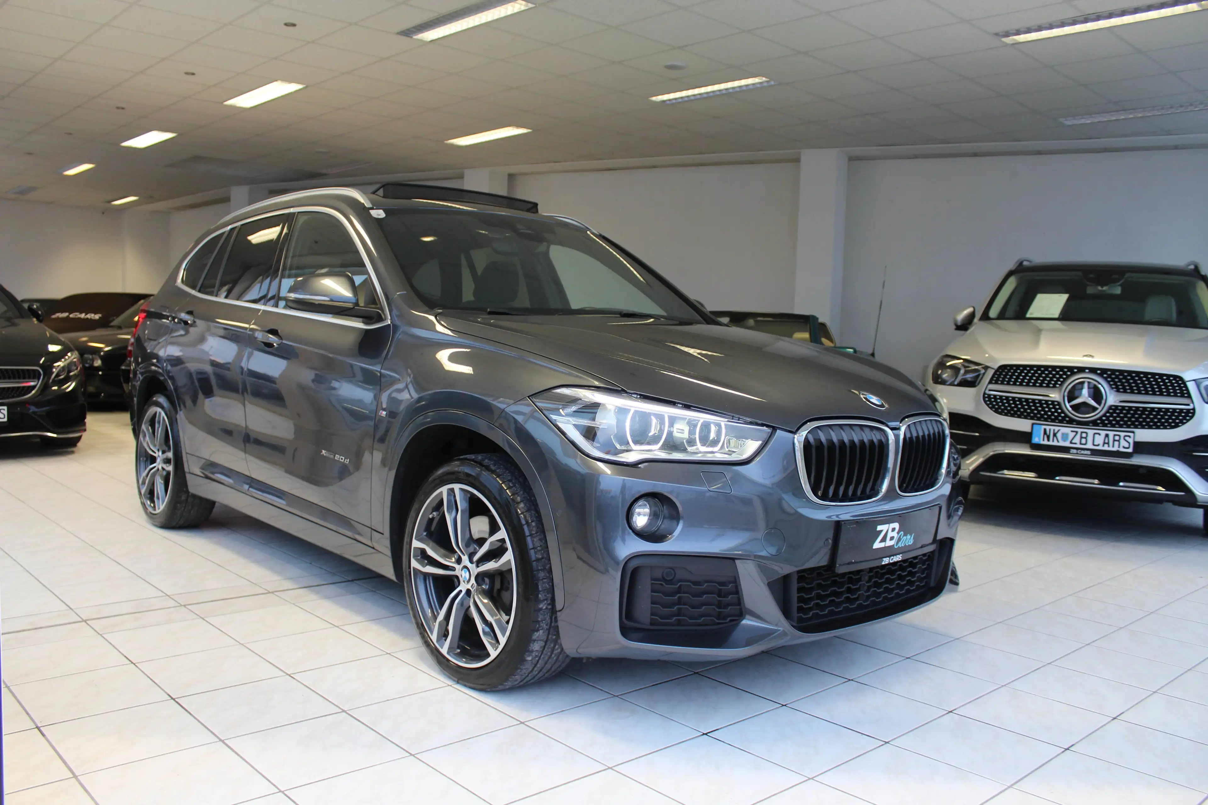 BMW X1 xDrive 20 d M Sport // PANO // NAVI // Kamera