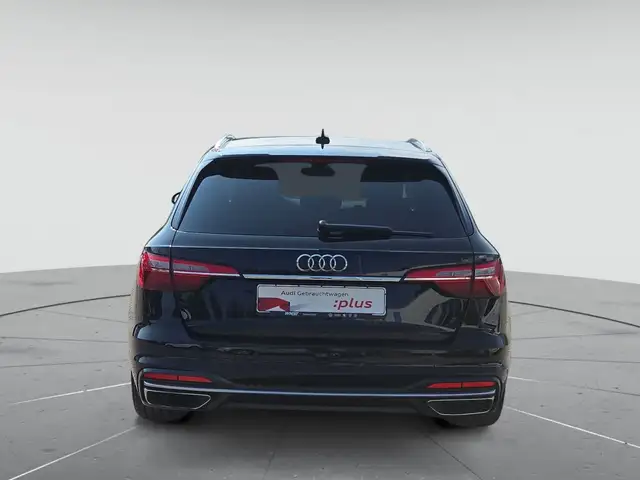Audi A4 view 7