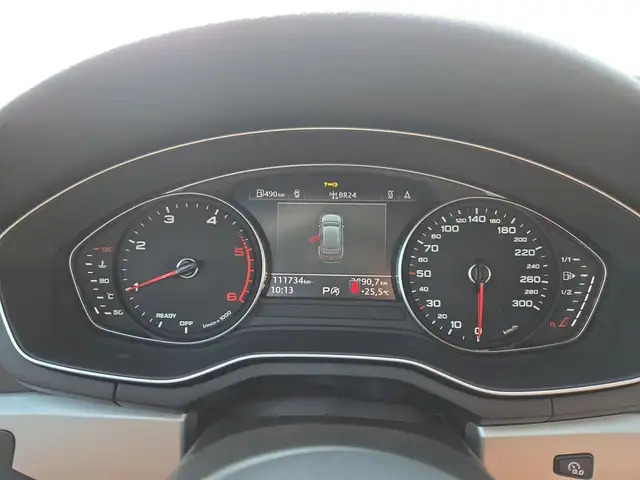 Audi A4 view 9