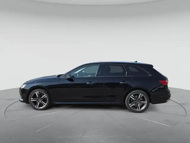 Audi A4 view 6
