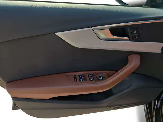 Audi A4 view 11