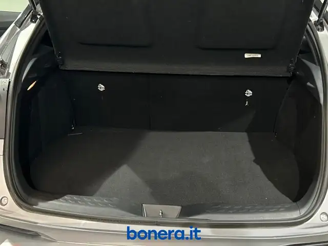 Toyota C-HR view 6