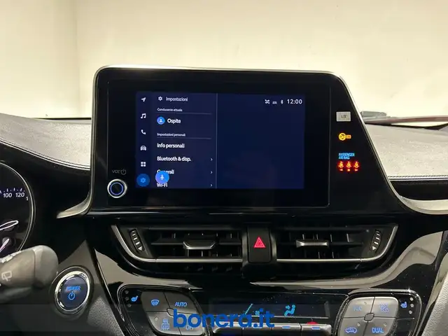 Toyota C-HR view 10