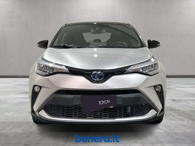 Toyota C-HR view 13