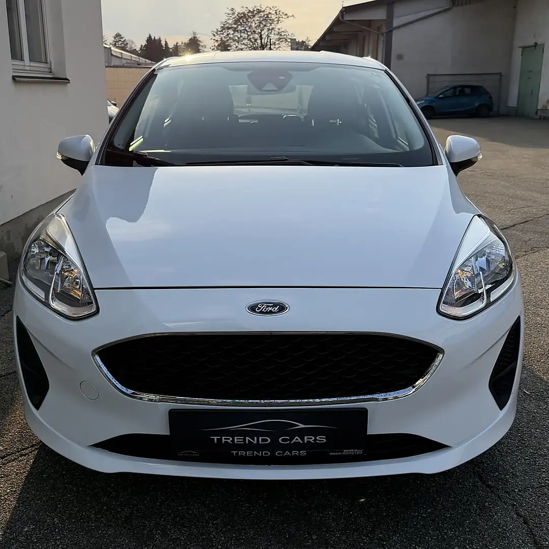 Ford Fiesta Trend 1,1 Start/Stop | 67.000 km | Klima | Temp... Weiß - 2